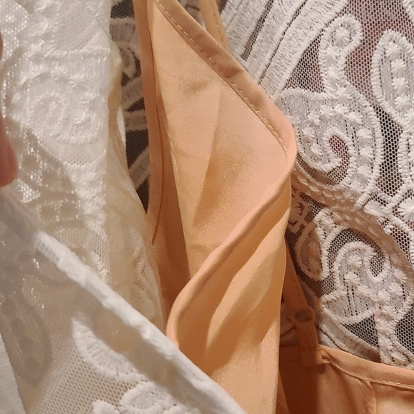 Finders Keepers Romper - Picture 5 of 9